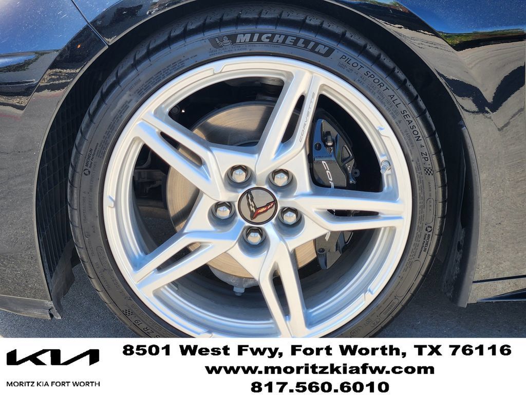Used 2025 Chevrolet Corvette Stingray Premium Cpe w/ 3LT RWD image 9