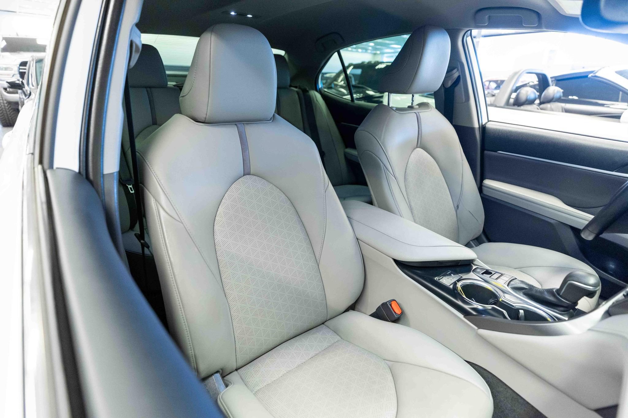 Used 2019 Toyota Camry XSE w/ Carpet Mat Package FWD image 15