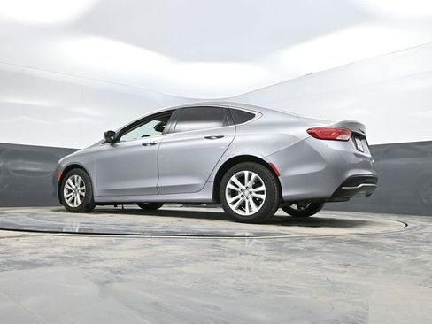 Used 2015 Chrysler 200 Limited w/ Convenience Group image 35