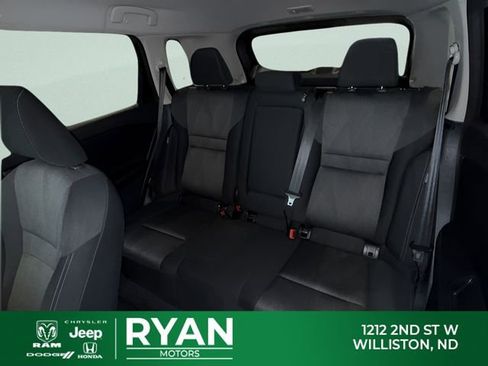 Used 2025 Nissan Rogue SV AWD/4WD image 39