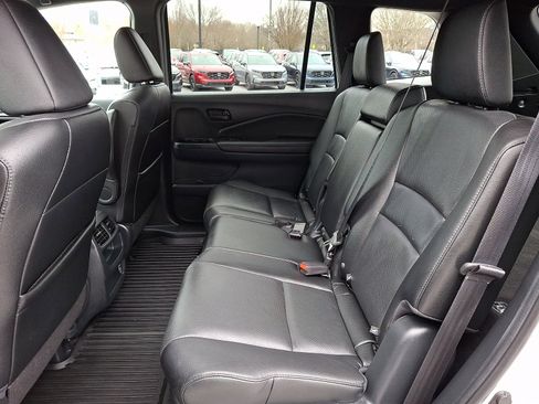 Used 2023 Honda Passport EX-L image 10