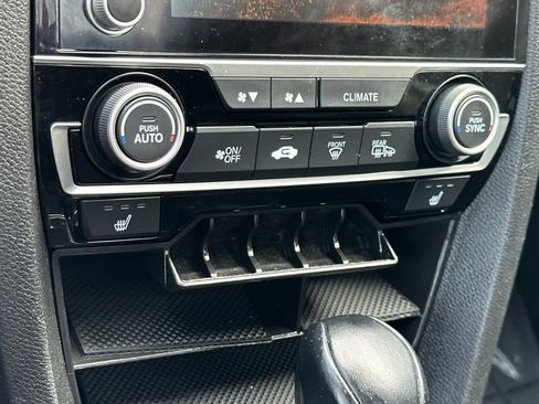 Used 2020 Honda Civic EX image 19