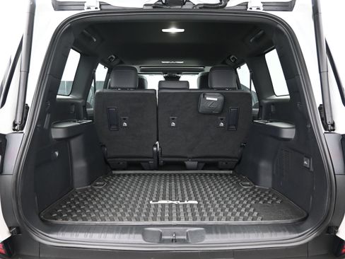 Used 2024 Lexus GX 550 AWD/4WD image 7