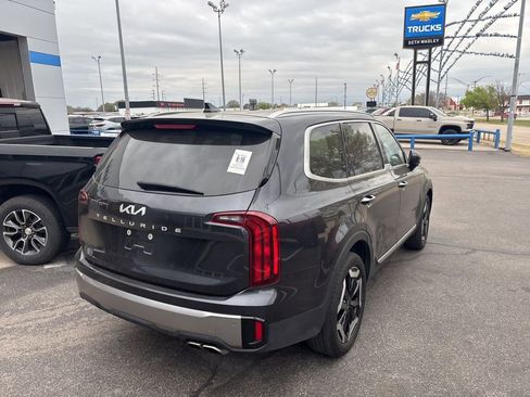 Used 2025 Kia Telluride S image 4