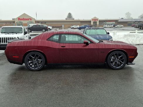 Used 2023 Dodge Challenger R/T w/ Blacktop Package image 7