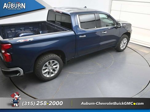 Used 2022 Chevrolet Silverado 1500 LTZ AWD/4WD image 33