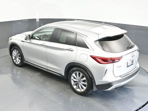 Used 2019 INFINITI QX50 Luxe w/ Navigation Package FWD image 30