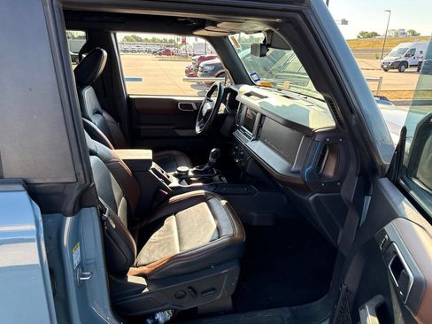 Used 2023 Ford Bronco Outer Banks AWD/4WD image 15
