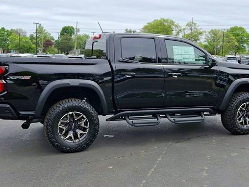 New 2026 Chevrolet Colorado ZR2 w/ Technology Package AWD/4WD image 3