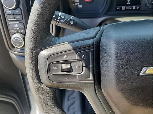 Used 2025 Chevrolet Silverado 1500 W/T w/ WT Value Package AWD/4WD image 17