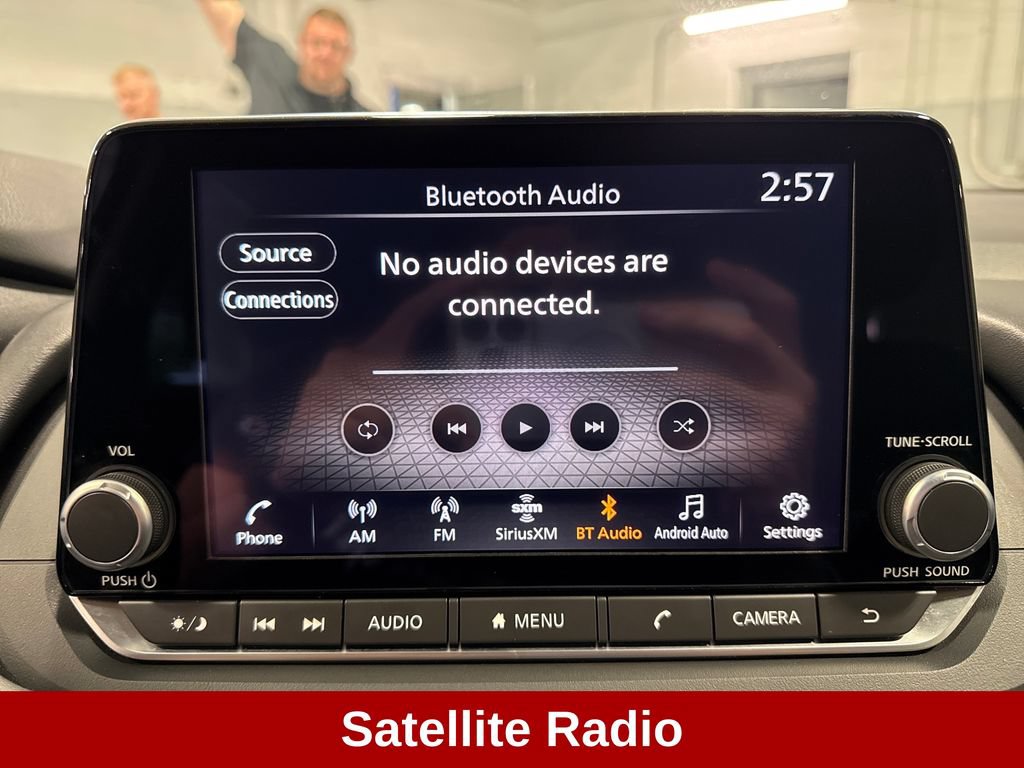 Used 2024 Nissan Rogue SV AWD/4WD image 12