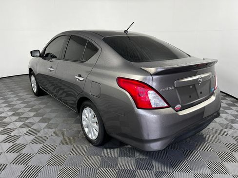 Used 2016 Nissan Versa SV FWD image 7
