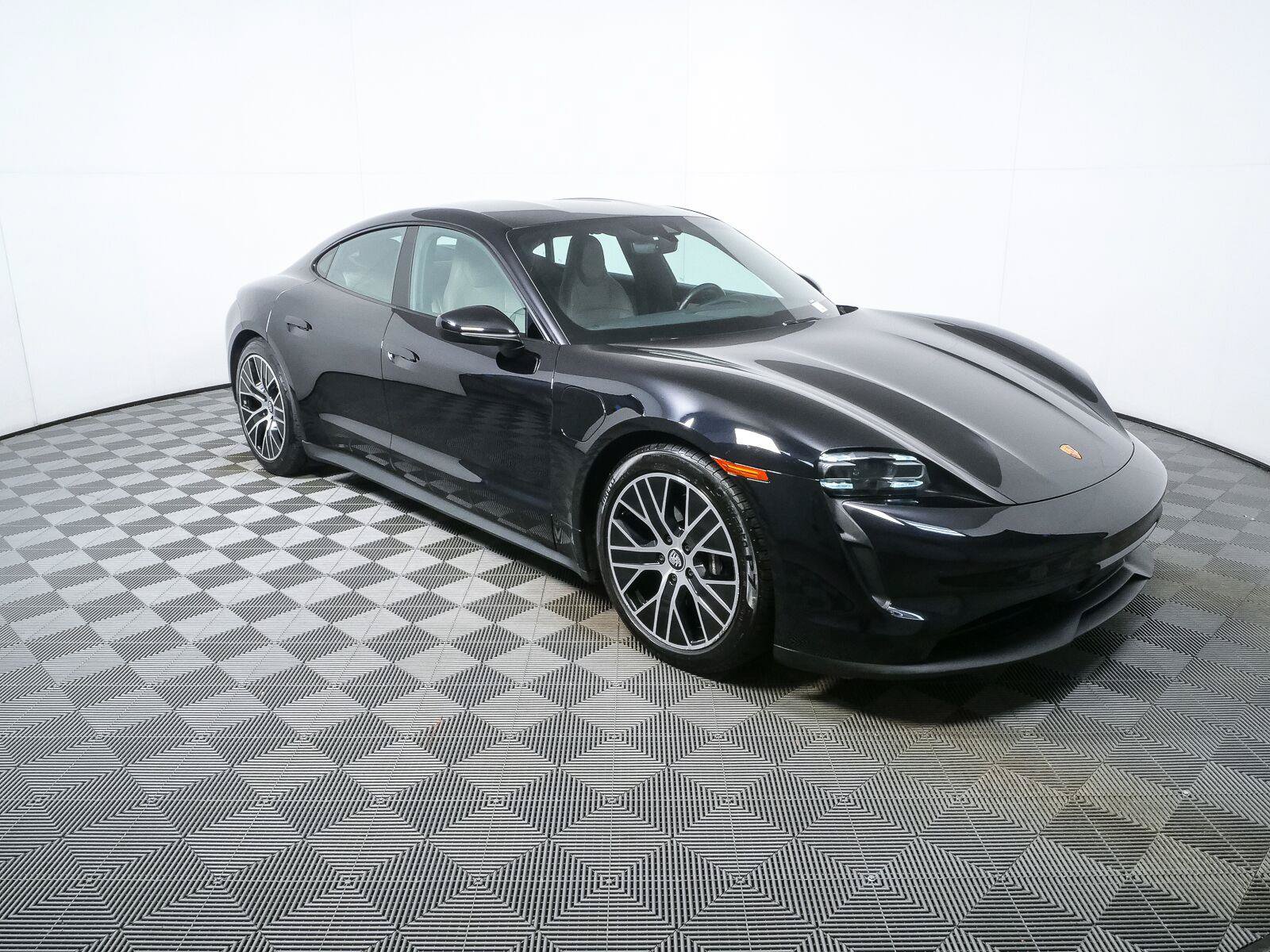Certified 2022 Porsche Taycan RWD image 25