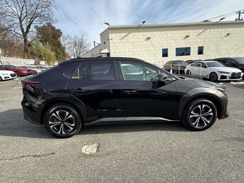 Used 2023 Toyota bZ4X Limited image 2