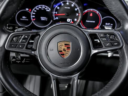 Used 2018 Porsche Panamera 4S image 29