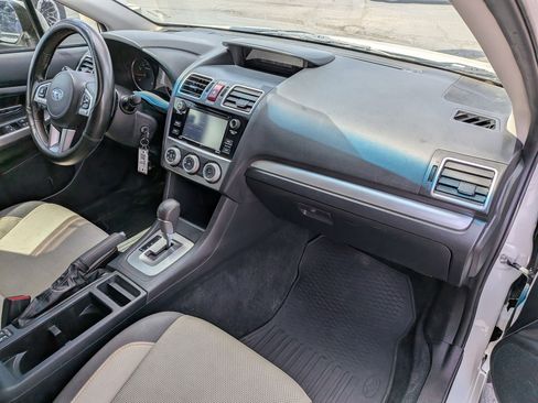 Used 2017 Subaru Crosstrek 2.0i Premium w/ Moonroof Package AWD/4WD image 32