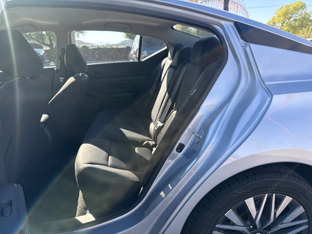 Used 2024 Nissan Altima 2.5 SV FWD image 20