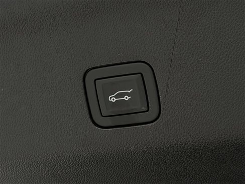 Certified 2024 Chevrolet Tahoe LT image 31