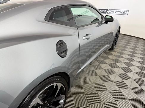 Used 2023 Chevrolet Camaro LT RWD image 13