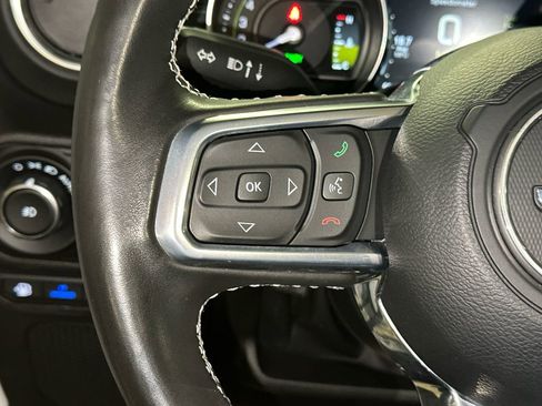 Used 2022 Jeep Wrangler Unlimited Sahara w/ Cold Weather Group image 24