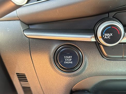 Used 2022 MAZDA MAZDA3 Sedan FWD image 19