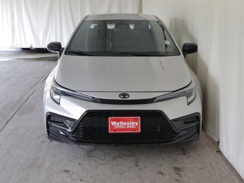 Used 2024 Toyota Corolla Sedan w/ SE Convenience Package FWD image 3