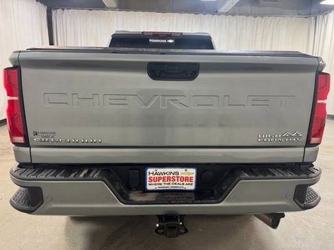 Used 2025 Chevrolet Silverado 3500 High Country w/ High Country Premium Package image 6