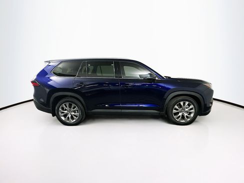 Used 2025 Toyota Grand Highlander FWD image 10