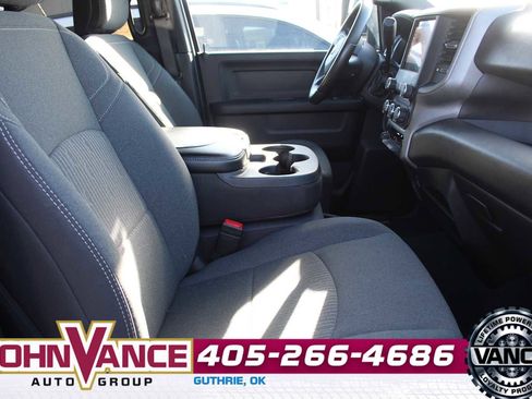 Used 2024 RAM 3500 Tradesman w/ Chrome Appearance Group image 20