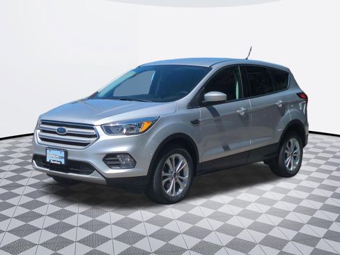 Used 2019 Ford Escape SE AWD/4WD image 2