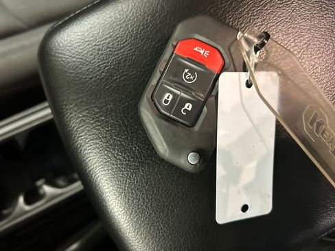 Used 2021 Jeep Gladiator Sport image 22