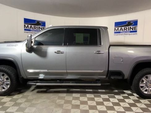 Used 2024 Chevrolet Silverado 2500 High Country w/ High Country Premium Package AWD/4WD image 7