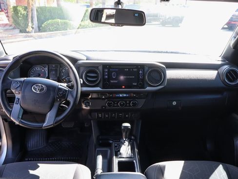 Used 2017 Toyota Tacoma TRD Off-Road RWD image 26