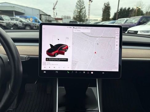Used 2018 Tesla Model 3 Long Range image 22