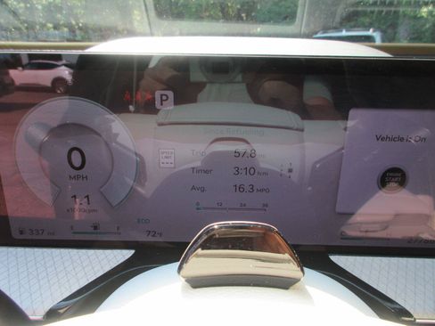 Used 2025 Genesis GV80 3.5T Prestige AWD/4WD image 18