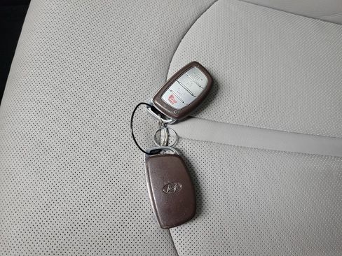 Used 2015 Hyundai Sonata Limited w/ Option Group 06 FWD image 32