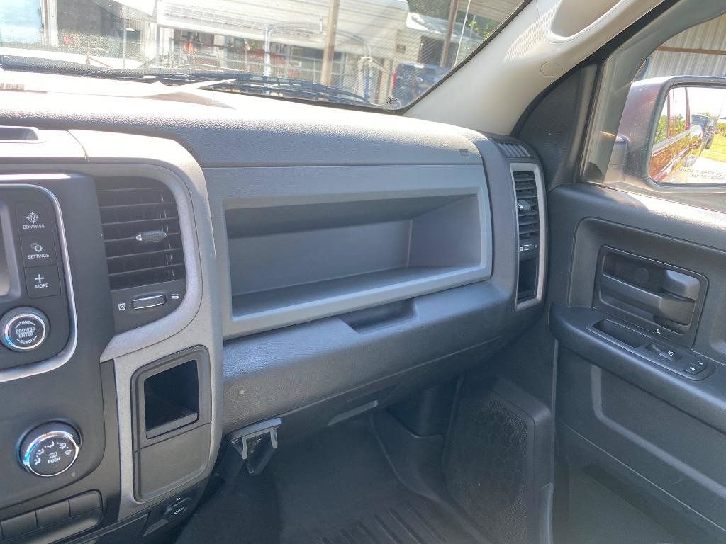 Used 2018 RAM 1500 Express w/ Express Value Package AWD/4WD image 29