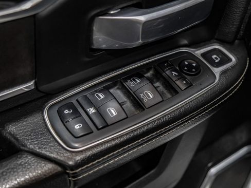 Used 2020 RAM 2500 Laramie w/ Night Edition image 43