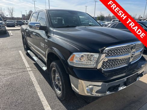 Used 2016 RAM 1500 Laramie w/ Convenience Group image 4