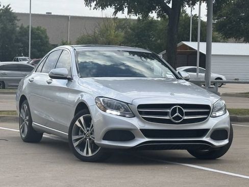 Used 2018 Mercedes-Benz C 300 4MATIC Sedan image 2