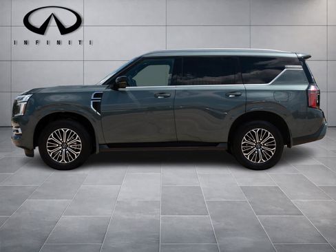Used 2025 Nissan Armada SL w/ Captain's Chari Seat Package RWD image 4