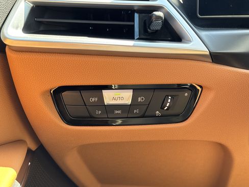 New 2026 BMW 330i Sedan w/ Premium Package image 18