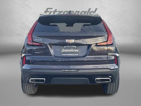 Used 2025 Cadillac XT4 Premium Luxury image 6