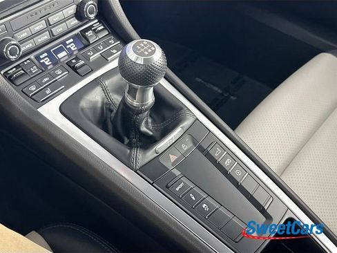 Used 2024 Porsche 718 Cayman image 23