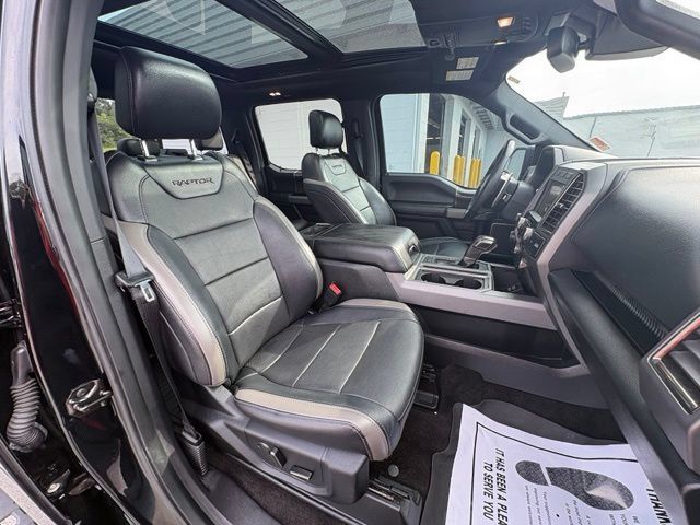 Used 2018 Ford F150 Raptor w/ Equipment Group 802A Luxury AWD/4WD image 31