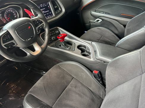 Used 2018 Dodge Challenger R/T Scat Pack w/ Leather Interior Group image 12