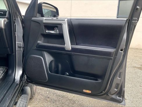 Used 2019 Toyota 4Runner SR5 image 22