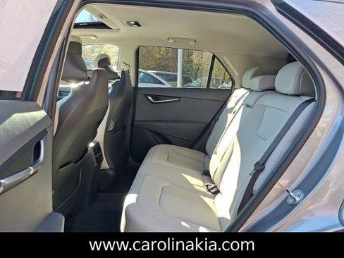 New 2026 Kia Niro EX image 5