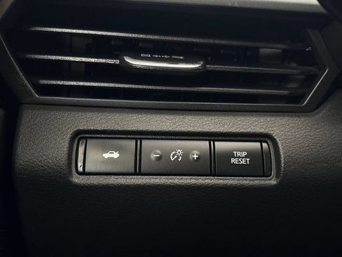 Used 2023 Nissan Altima 2.5 SV FWD image 25