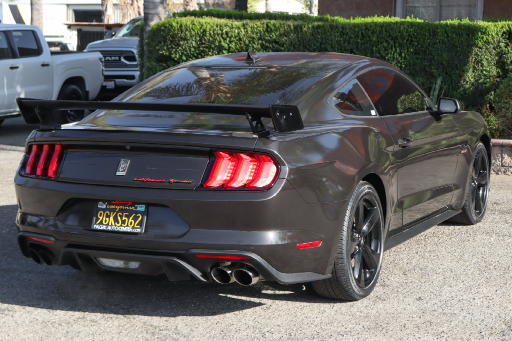 Used 2021 Ford Mustang GT Premium w/ Black Accent Package RWD image 9
